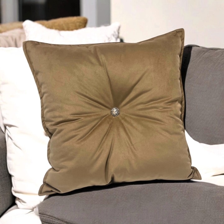 Beżowa Poduszka Glamour z Kryształowym Guzikiem