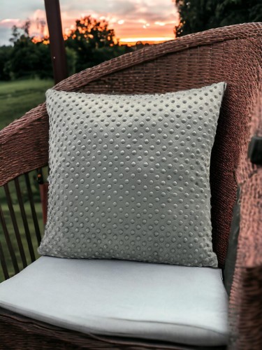 szara poszewka minky