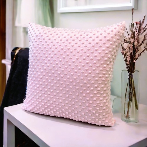 jasnoróżowa poszewka minky