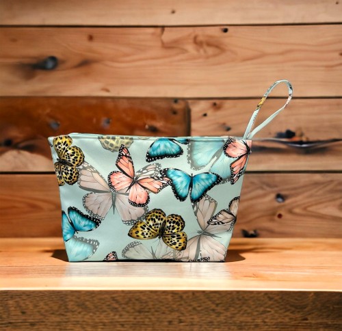 kosmetyczka z motywem motyli